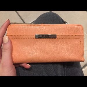 Peach wallet